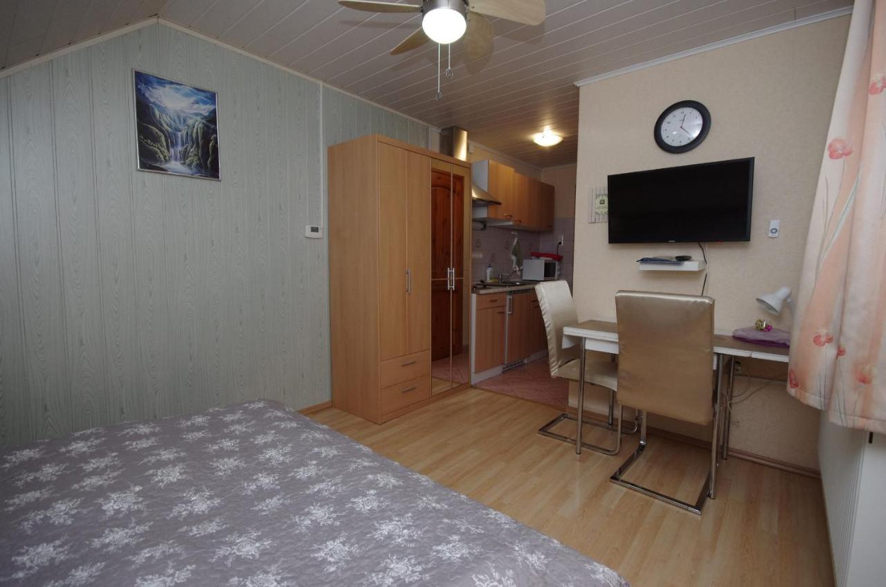 Fortuna Apartman Gyula Esterno foto